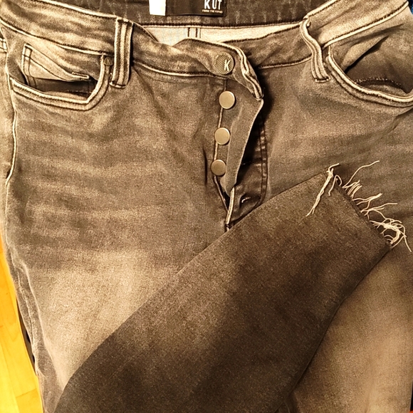 KUT gray jeans. - Picture 1 of 4